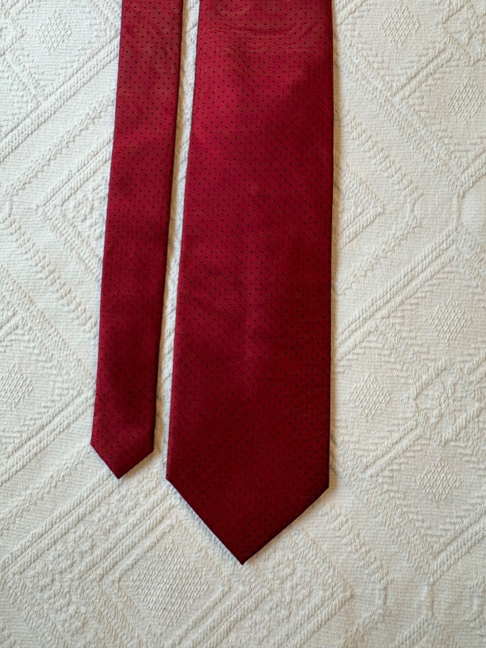 Jos. A. Bank Executive Collection Red Patterned Silk Extra Long Tie - Picture 5 of 6